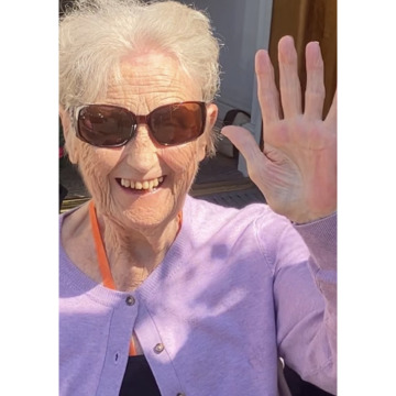 Notice Gallery for Mary LEACH