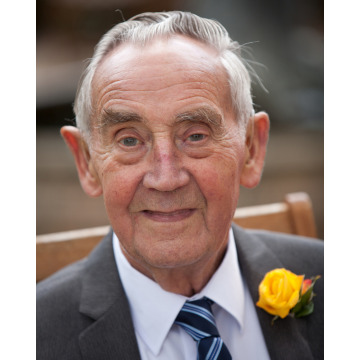 Photo of Raymond HILLBURN