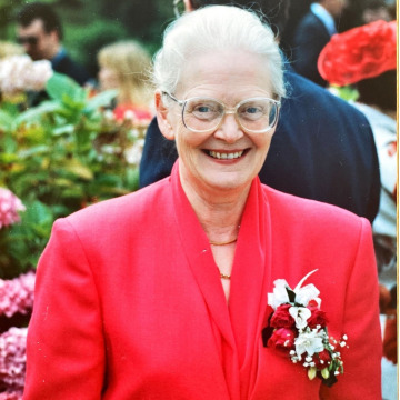 Photo of Beryl JAMES