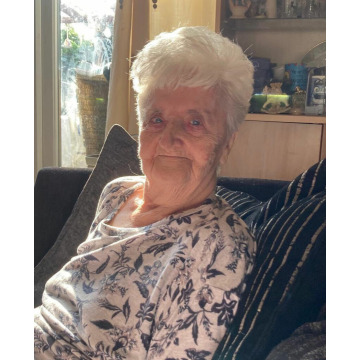 Photo of Eileen BLOWES