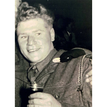 Photo of Kenneth HARDING