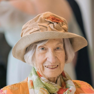 Notice Gallery for Ellen MacLEOD