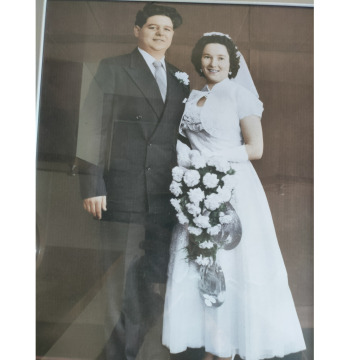 Notice Gallery for Sylvia LEWIS