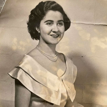 Photo of Rhona Joan WHITE