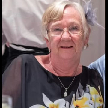 Photo of Sadie ELLIOTT
