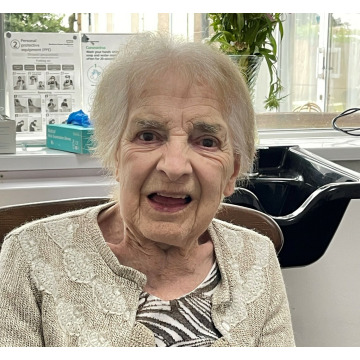 Photo of Muriel JONES