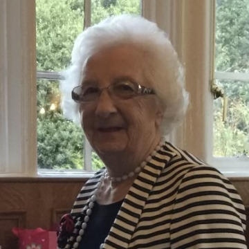 Photo of Joan LYON