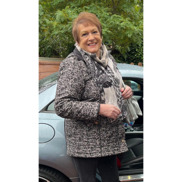 Photo of Joan DUCKER