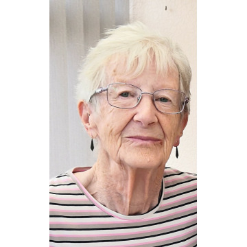 Photo of Joan MUNRO