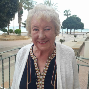 Photo of Maureen CUNNINGHAM