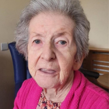 Photo of Dorothy BOURN