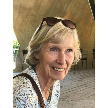 Photo of Suzanne COOKE