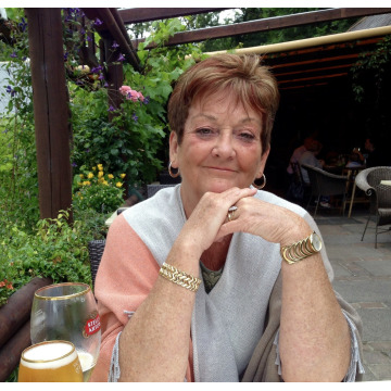 Notice Gallery for Susan PETCH