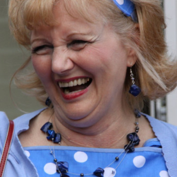 Notice Gallery for Lynne DENNIS