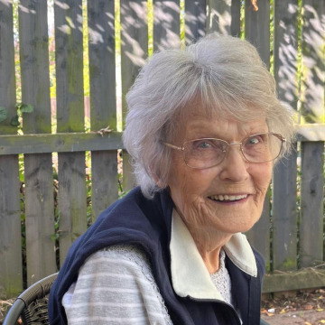 Photo of Sheila HARDING-MORRIS