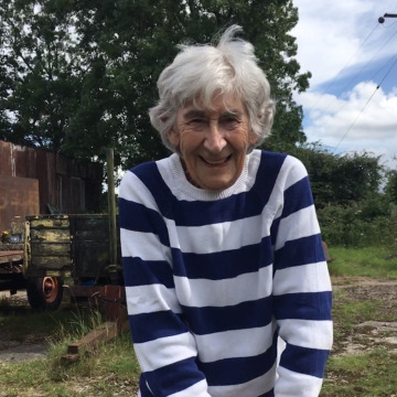 Photo of Gillian Margaret SIMMONDS