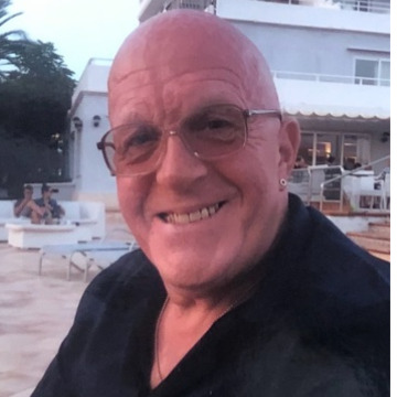 Notice Gallery for Philip LEAVIS