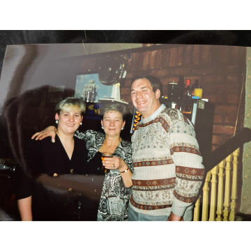 Notice Gallery for Maureen HINDE