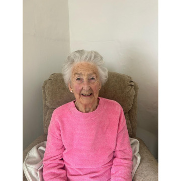 Notice Gallery for Shirley PARRY