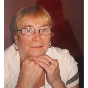 Photo of Ruth QUINN