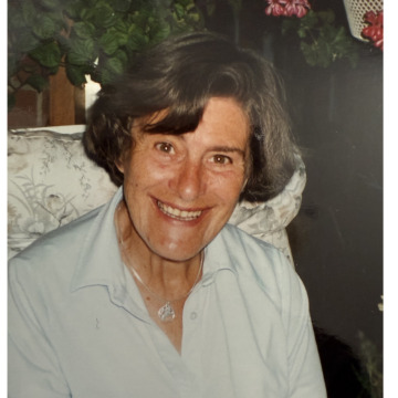 Photo of Beryl Mildred Lily WHITE