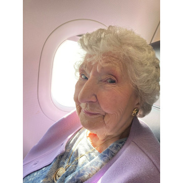 Notice Gallery for Iris Christine Annie MEARS