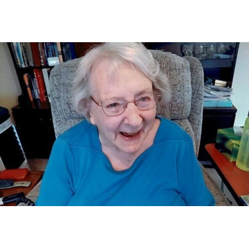 Photo of Iris Mabel LOCKETT