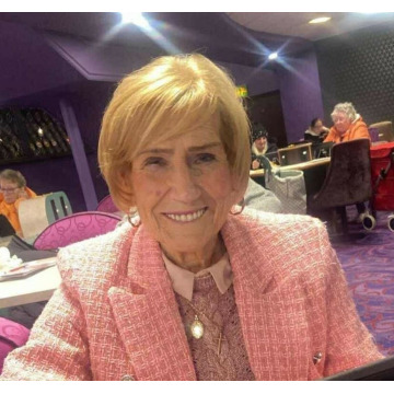 Photo of Joan MERCER