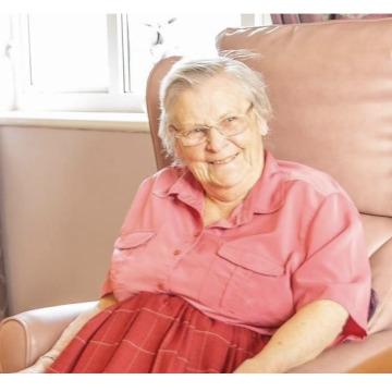 Photo of Hazel STODDART