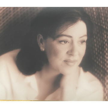 Photo of Karen DYER