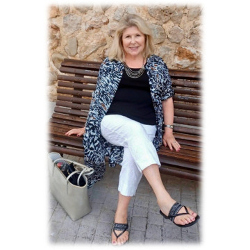 Notice Gallery for Elaine LLOYD