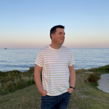 Photo of Julian PARKER