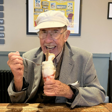 Photo of Vic WALKER