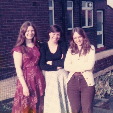 Notice Gallery for Joan YOUNG