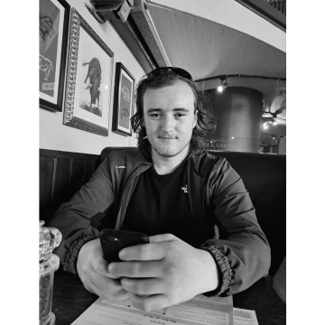 Photo of Lewis FLYNN