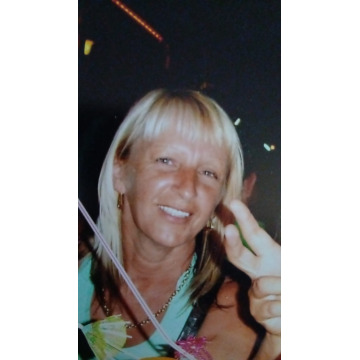 Photo of Lynn LONGSTAFF