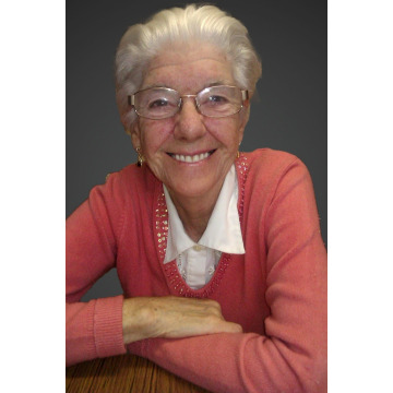 Photo of Elizabeth HUNTER