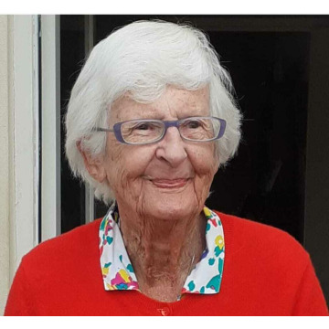 Photo of Betty PHILLIPS