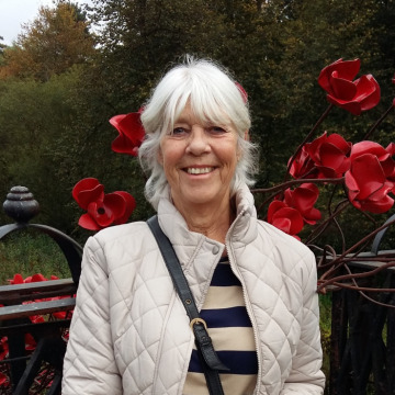 Photo of Anne HARDY