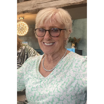 Photo of Teresa JONES