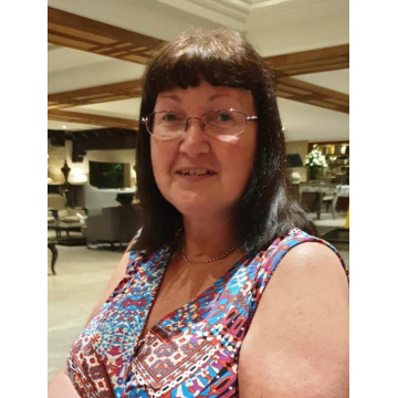 Photo of Julie OVERTON