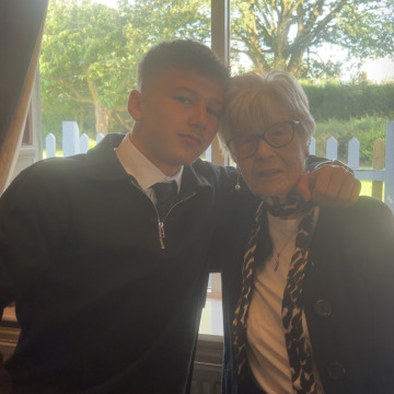 Notice Gallery for Maureen LEA