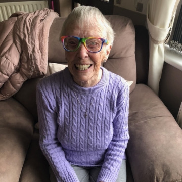 Notice Gallery for Mary Sylvia YATES