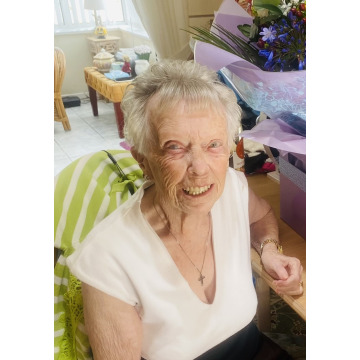 Notice Gallery for Mary Sylvia YATES