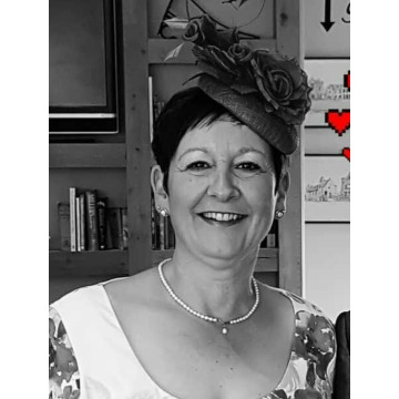 Photo of Kim - Michelle SNOOK