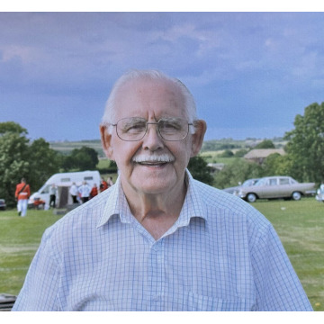 Photo of Bernard COOK