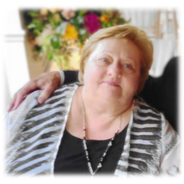 Photo of Suzanne Denise HOLMES