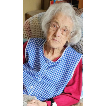 Photo of Esther Winifred McDERMOTT