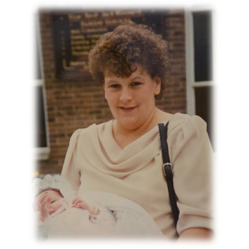 Photo of Debbie LYNAN