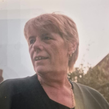 Photo of Karen HIGGINS